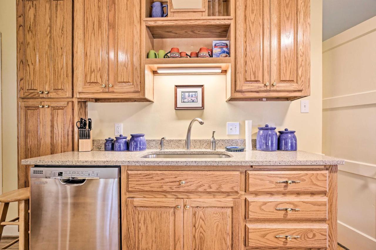 Lexington Getaway With Backyard Deck Less Than 2 Mi To Uk! Ngoại thất bức ảnh